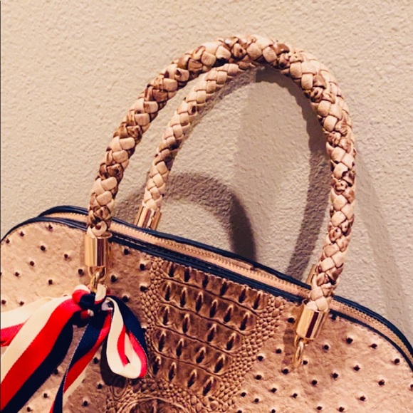 Handbag - Picture 10 of 11